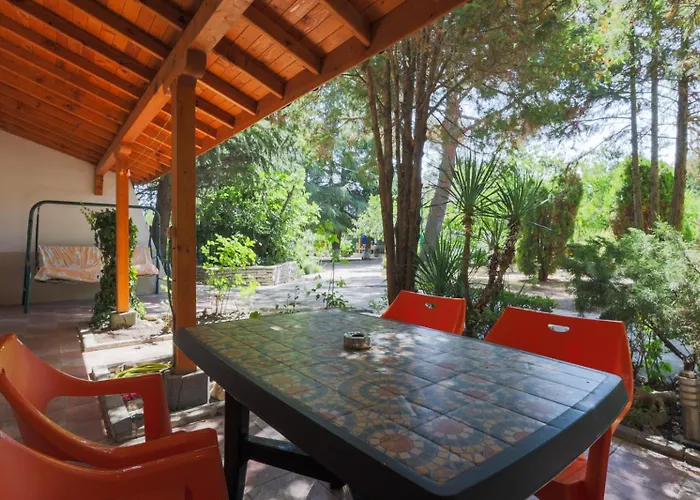 бяла къща Апартамент