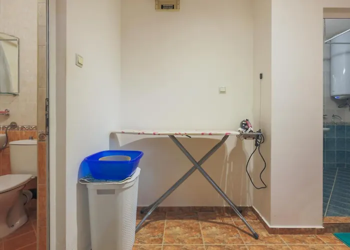 Апартамент бяла къща