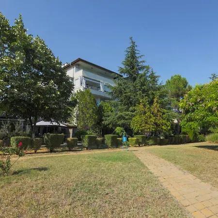 Byala Kashta * Ravda